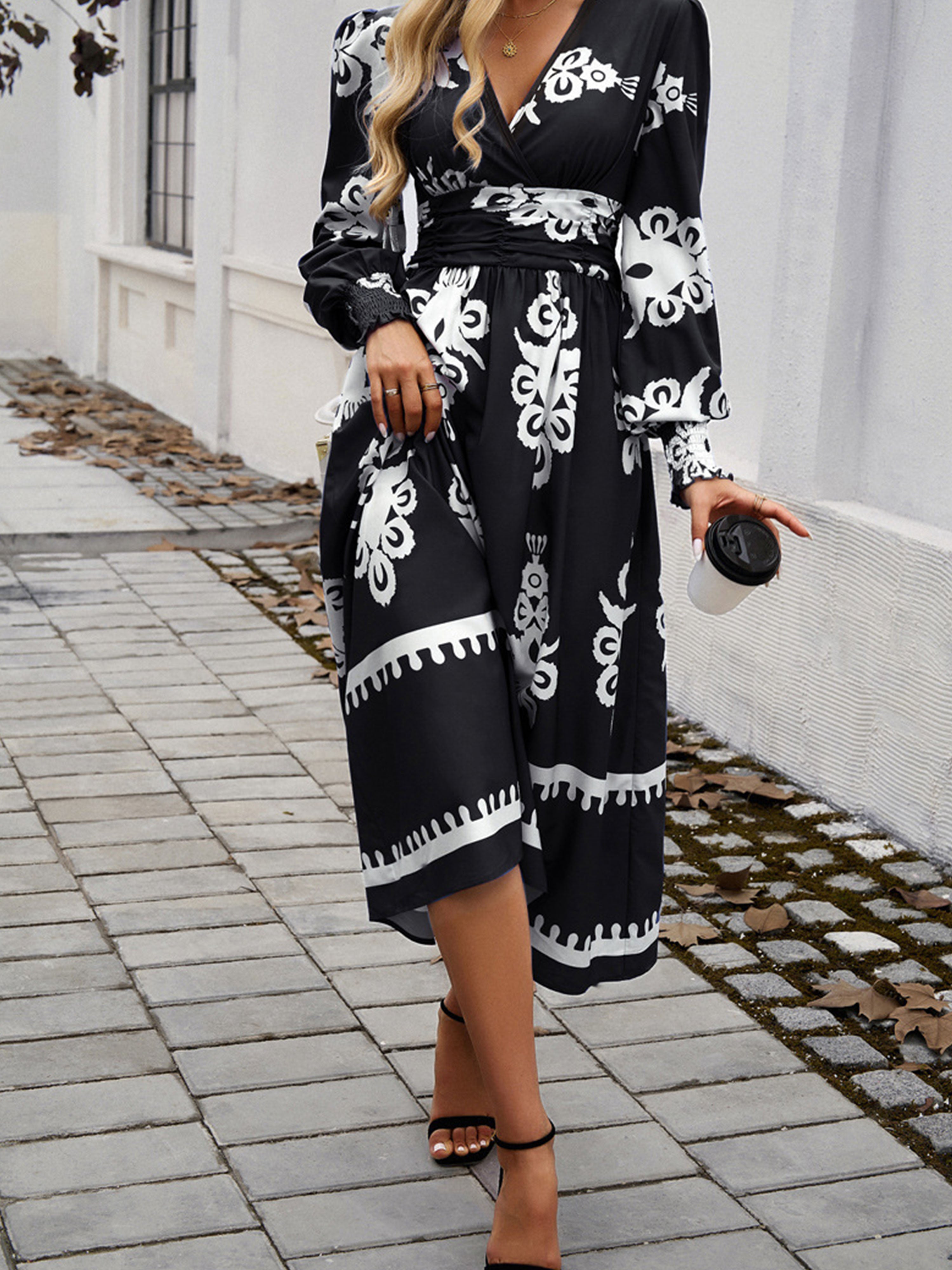 Black Color Blocking Empire Waist Long Sleeves V Neck Wedding Guest Dress, Black / M Black Color Blocking Empire Waist Long Sleeves V Neck Wedding Guest Dress, Black / M