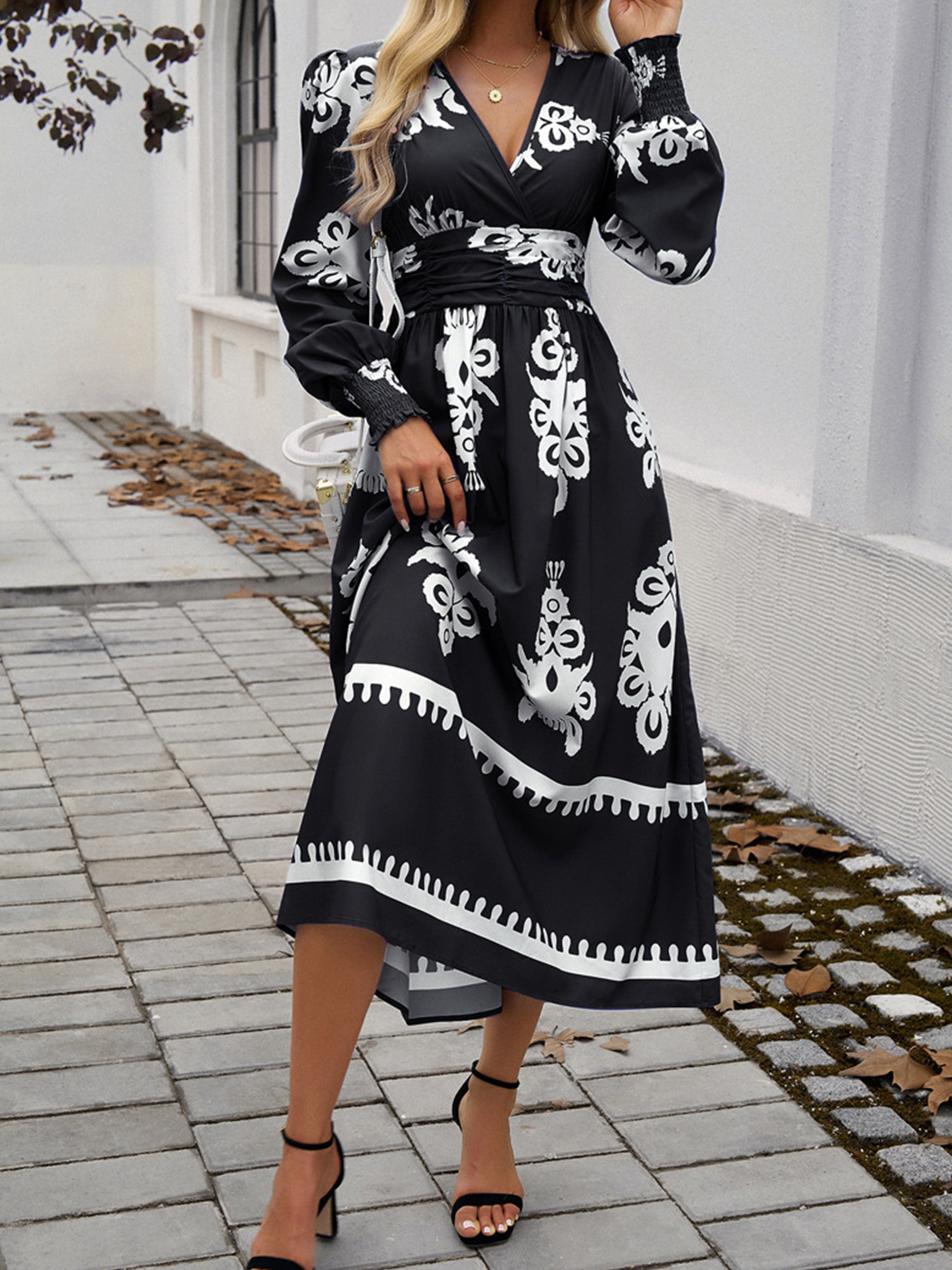 Black Color Blocking Empire Waist Long Sleeves V Neck Wedding Guest Dress