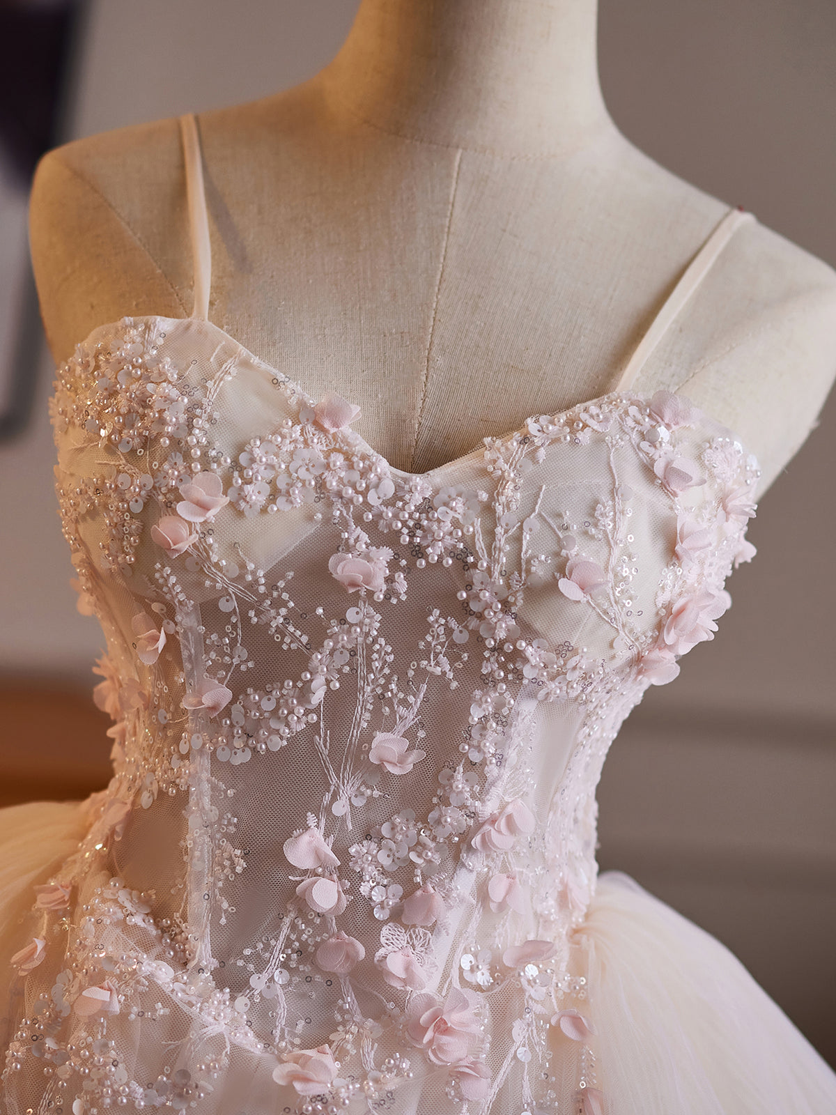 Cicinia Spaghetti Straps Sheer Bodice 3D Floral Tiered Tulle Beige Wedding Dresses Short A-line Bridal Dress