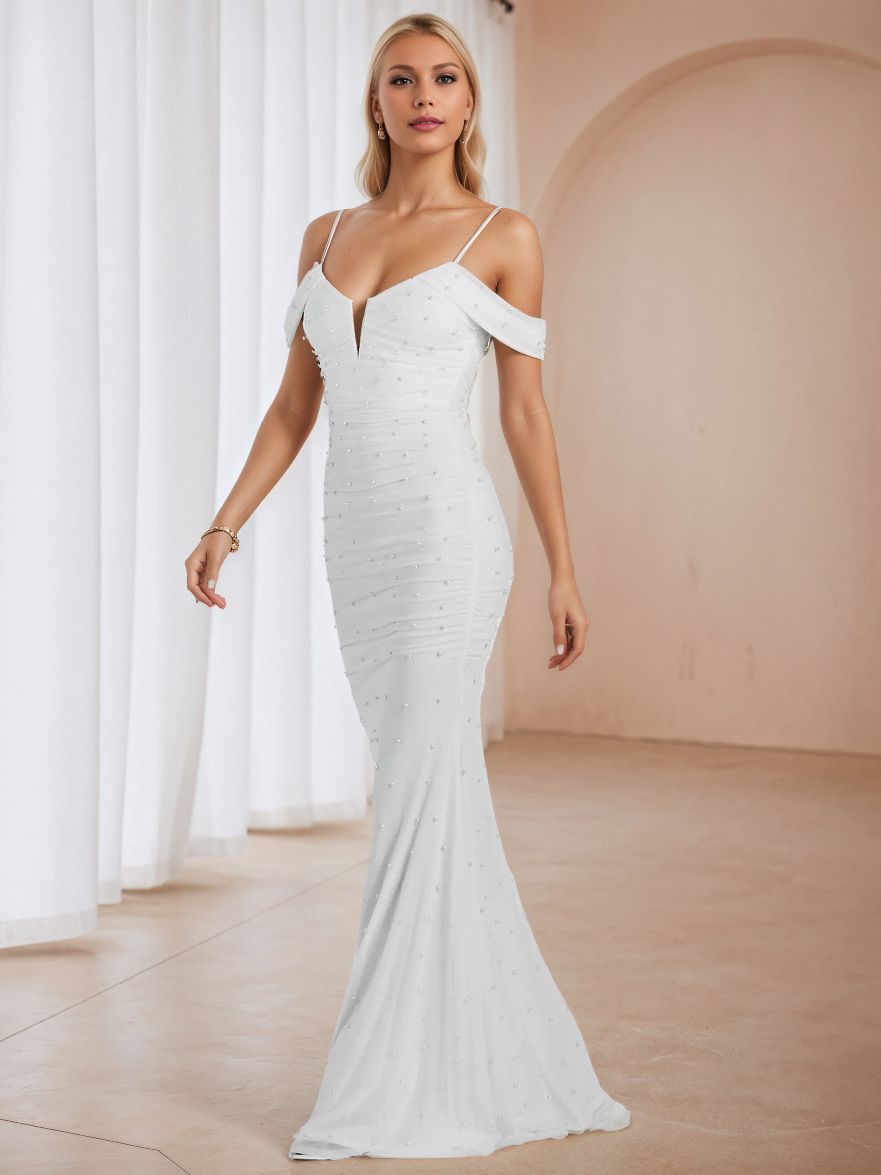 Trumpet/Mermaid Spaghetti Straps White Notched Pearl Formal Dresses