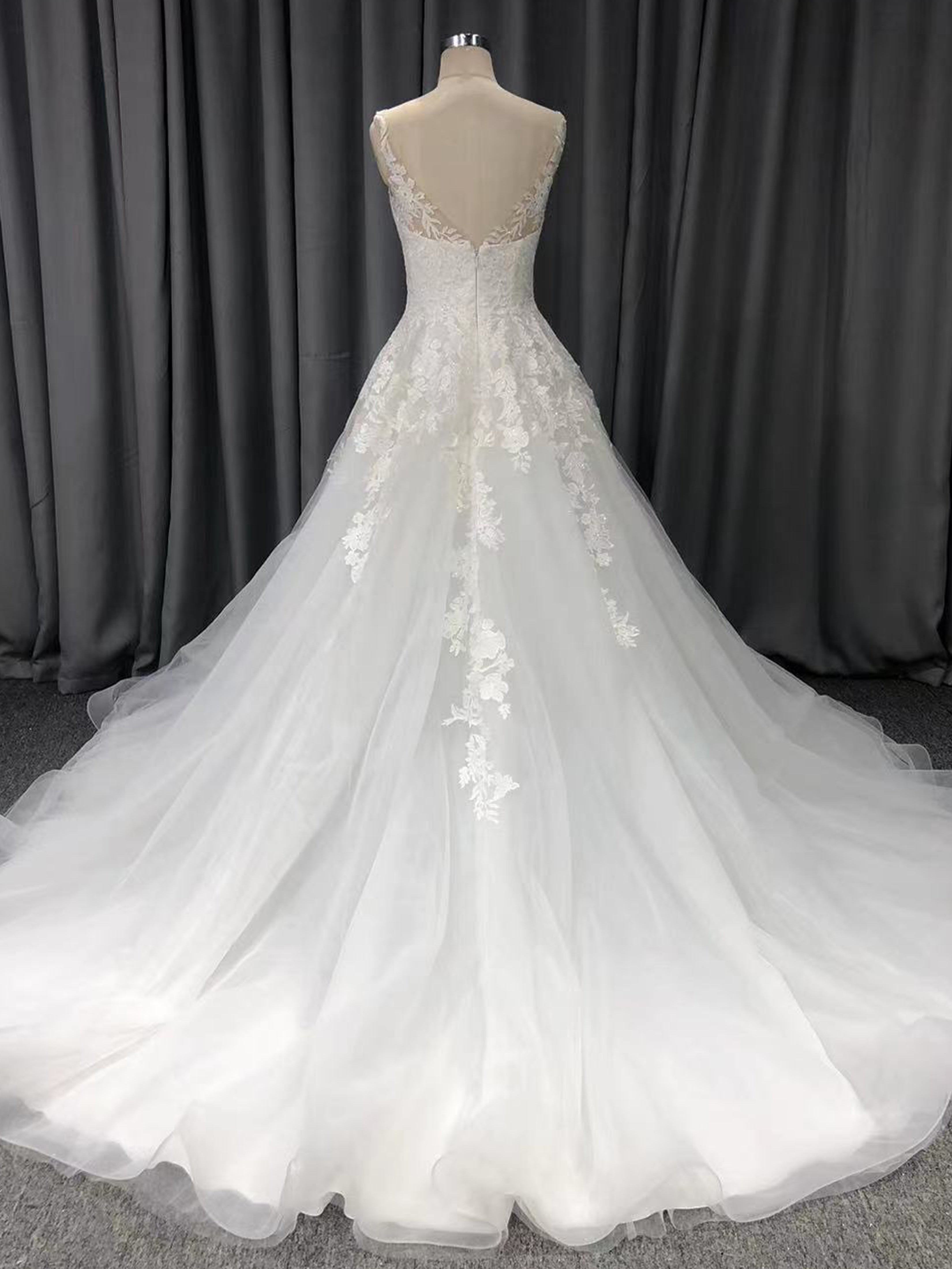 A-line Lace Appliques Straps Wedding Dress With Train C0007