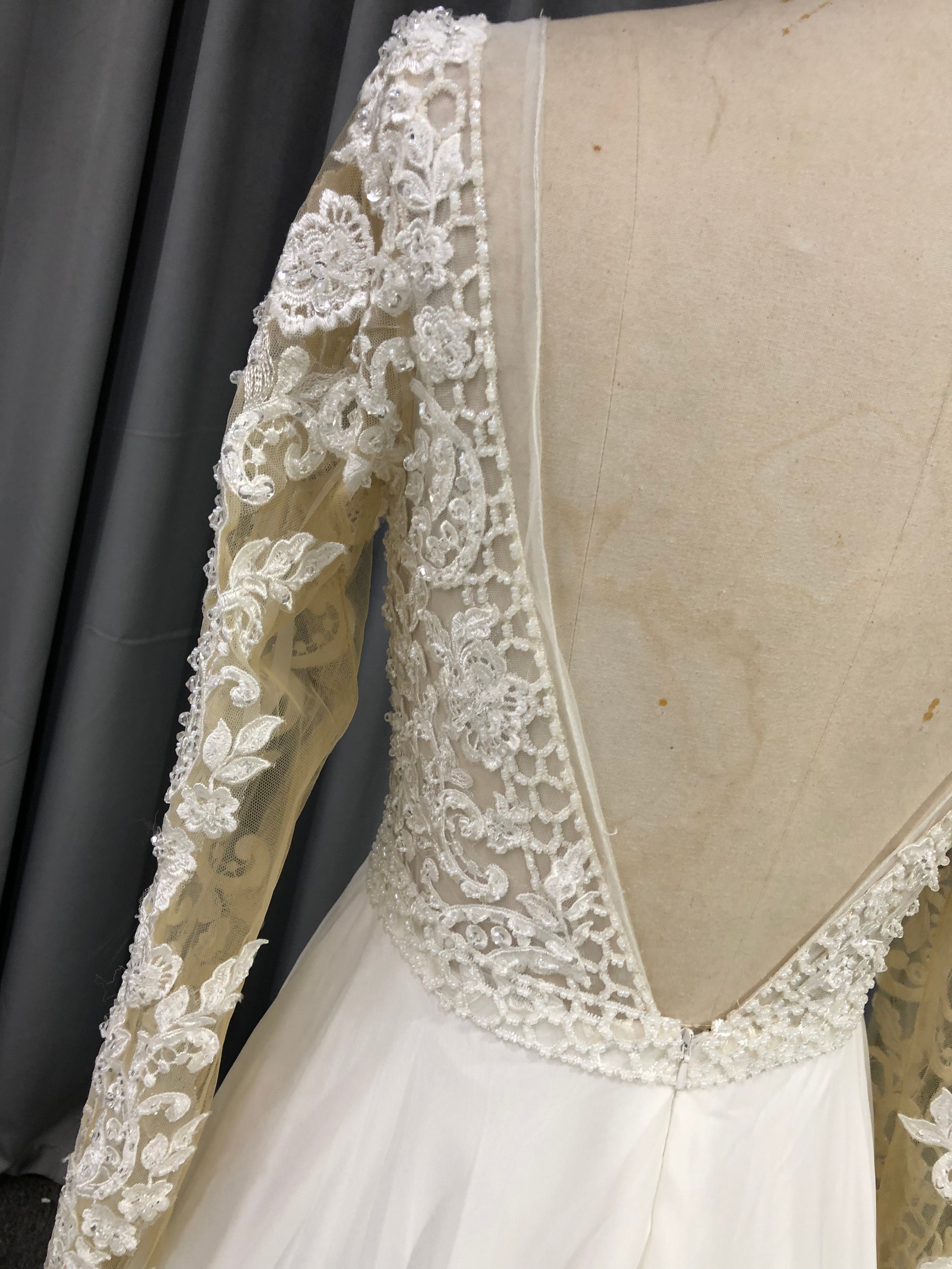 Long Sleeves Chiffon With Lace A-line Wedding Dress With Train C0017