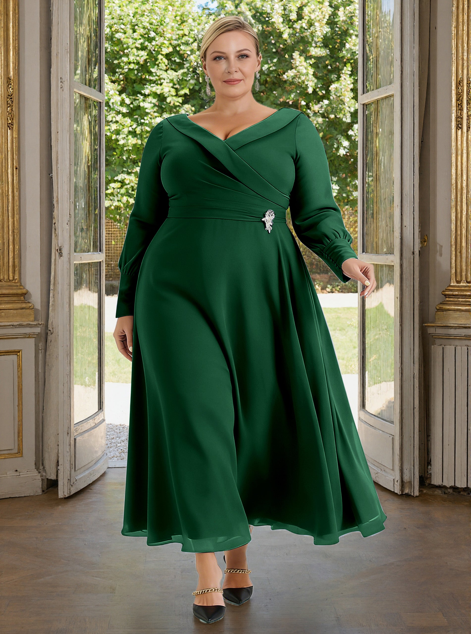 green emerald velvet dress Zapaka Women Dark Green Long Mother of The Bride Dress Mermaid Long Sleeves Lace Wedding Guest Dress with Slit, Dark Green / US18W