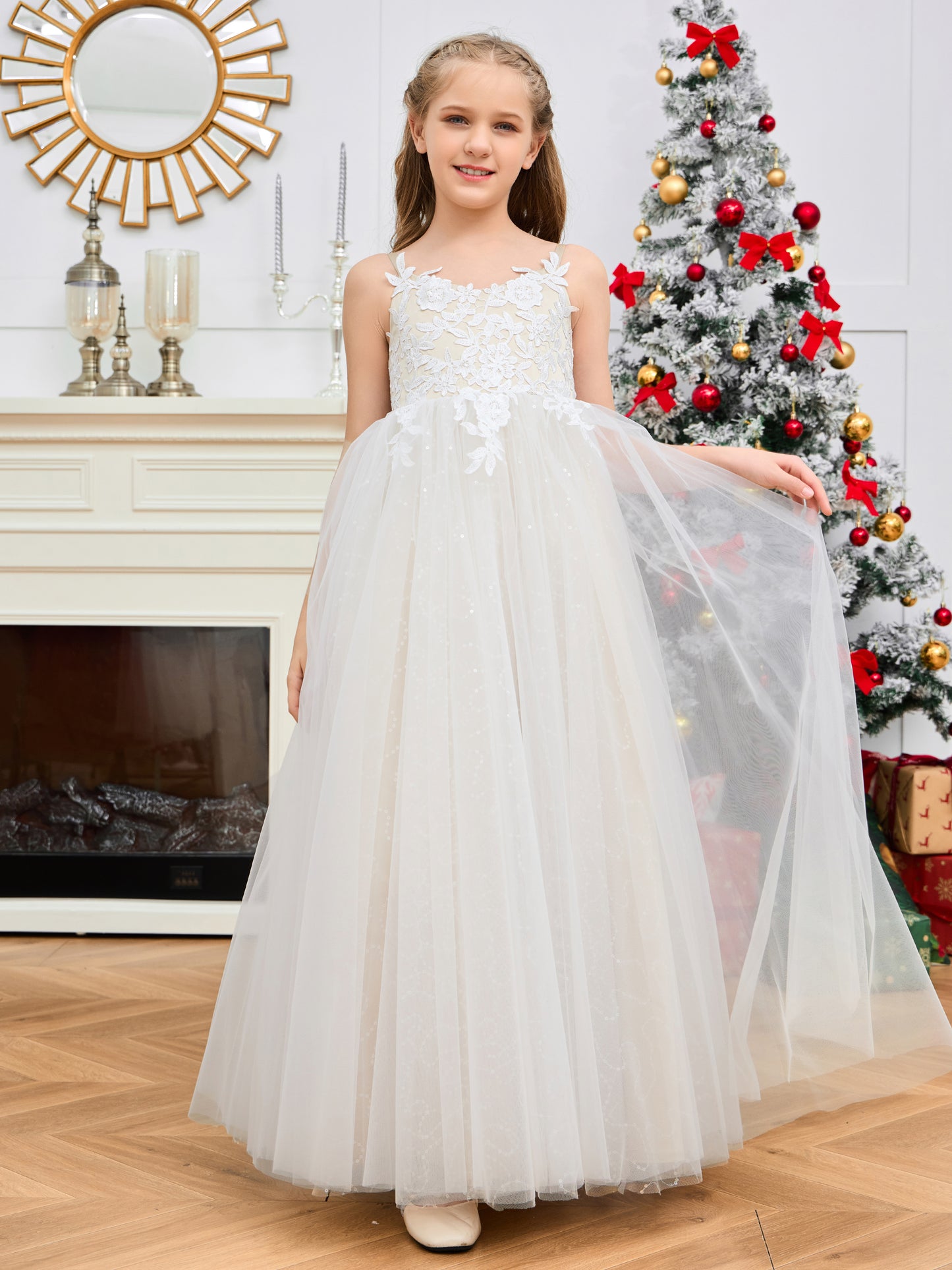 Spaghetti Straps Appliques Tulle Flower Girl Dress with Bow-Knot