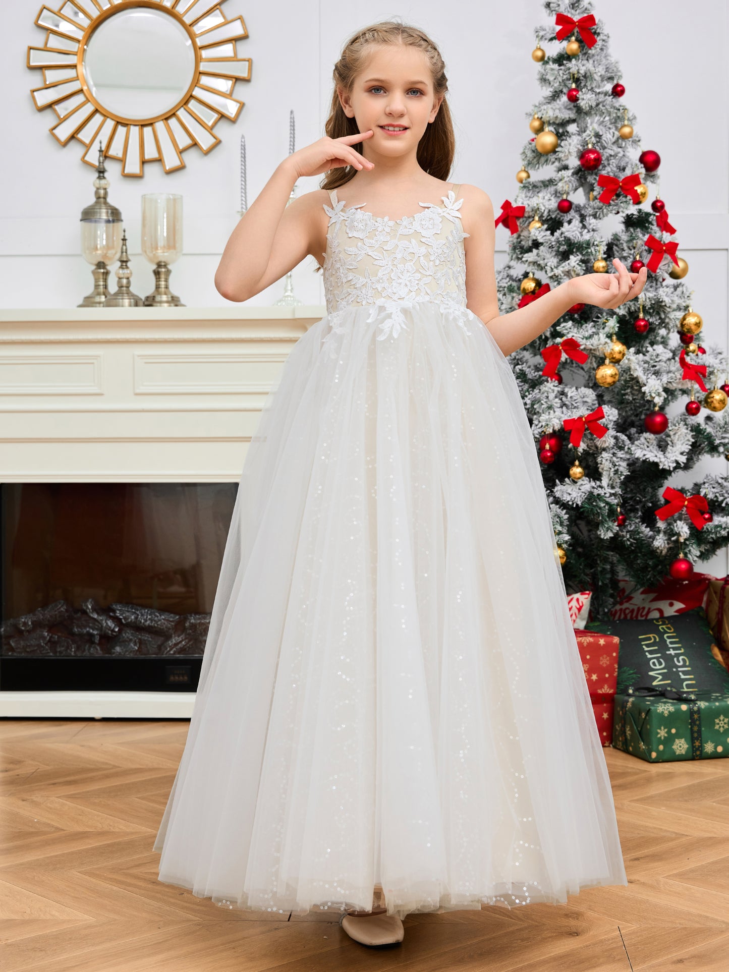 Spaghetti Straps Appliques Tulle Flower Girl Dress with Bow-Knot