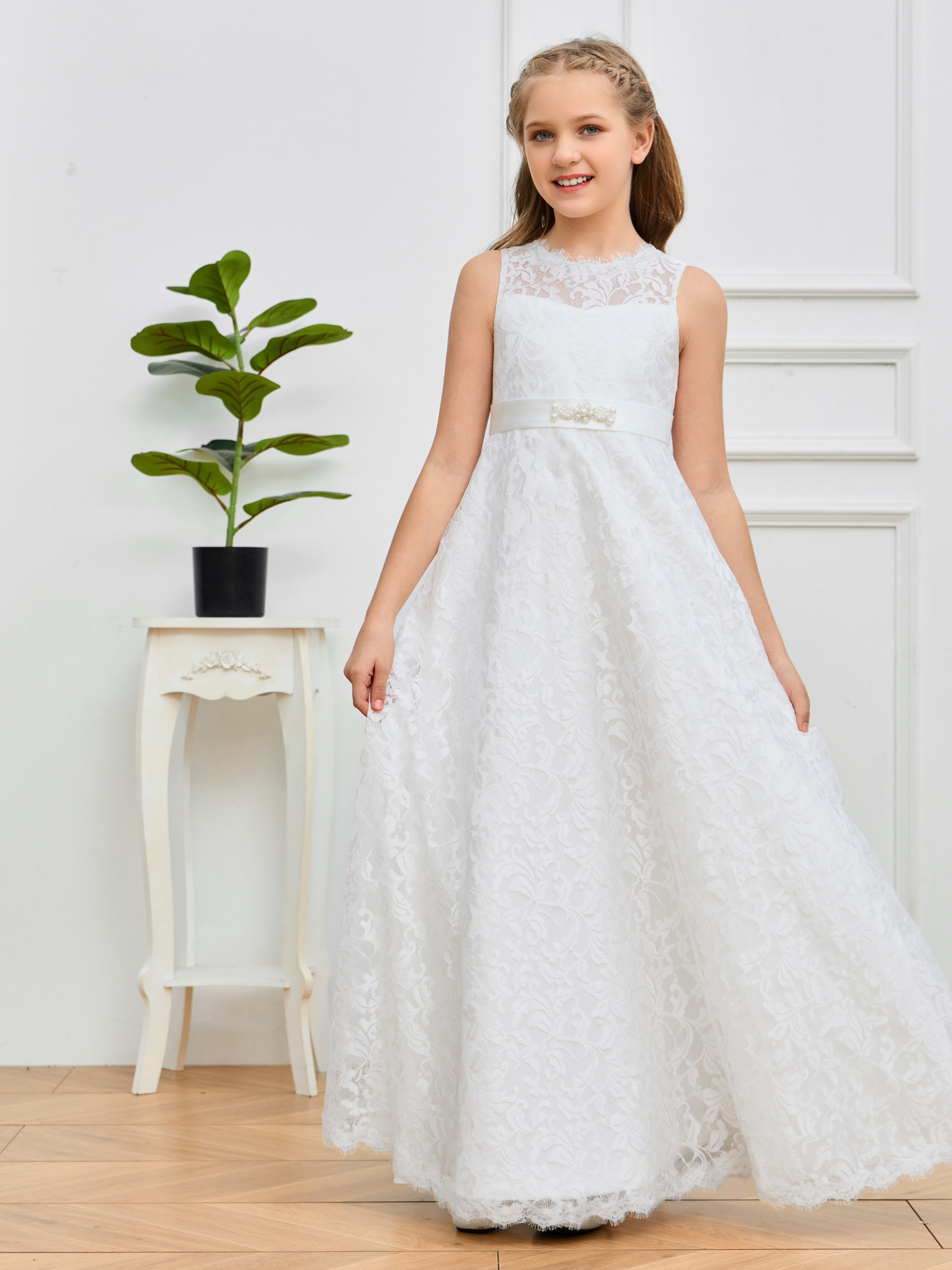 Elegant Sleeveless Lace Flower Girl Dress Elegant Sleeveless Lace Flower Girl Dress