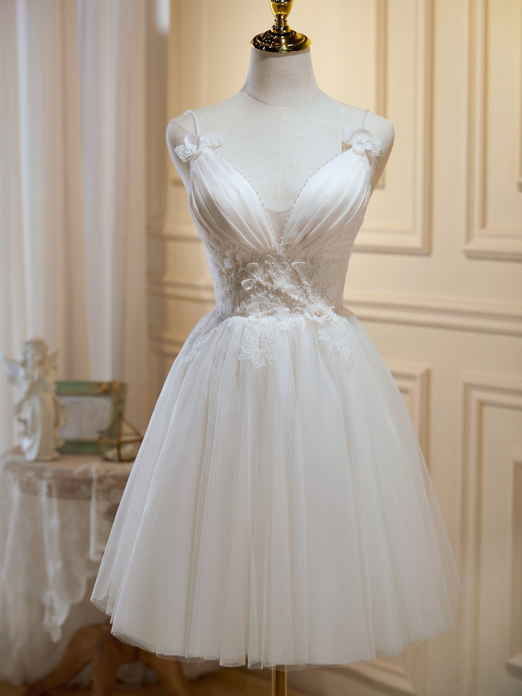 Spaghetti Straps V Neck Tulle Princess Homecoming Dresses Spaghetti Straps V Neck Tulle Princess Homecoming Dresses