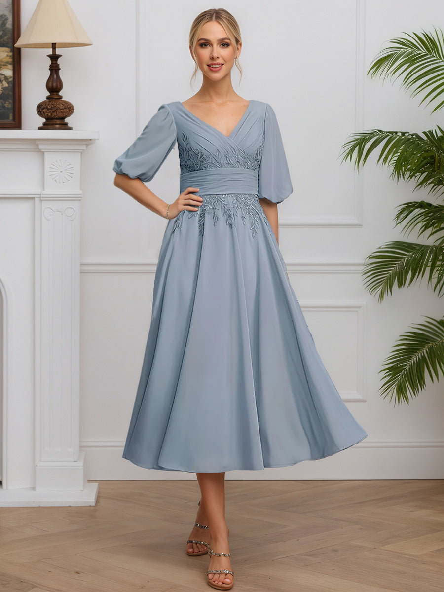 light blue tea length dress Retro Wedding with Illusion Neckline ROSALIE Size 20W / Ivory / Zipper/Buttons Perfect for any special occasion Dusty Blue Bridesmaid Dresses Tea