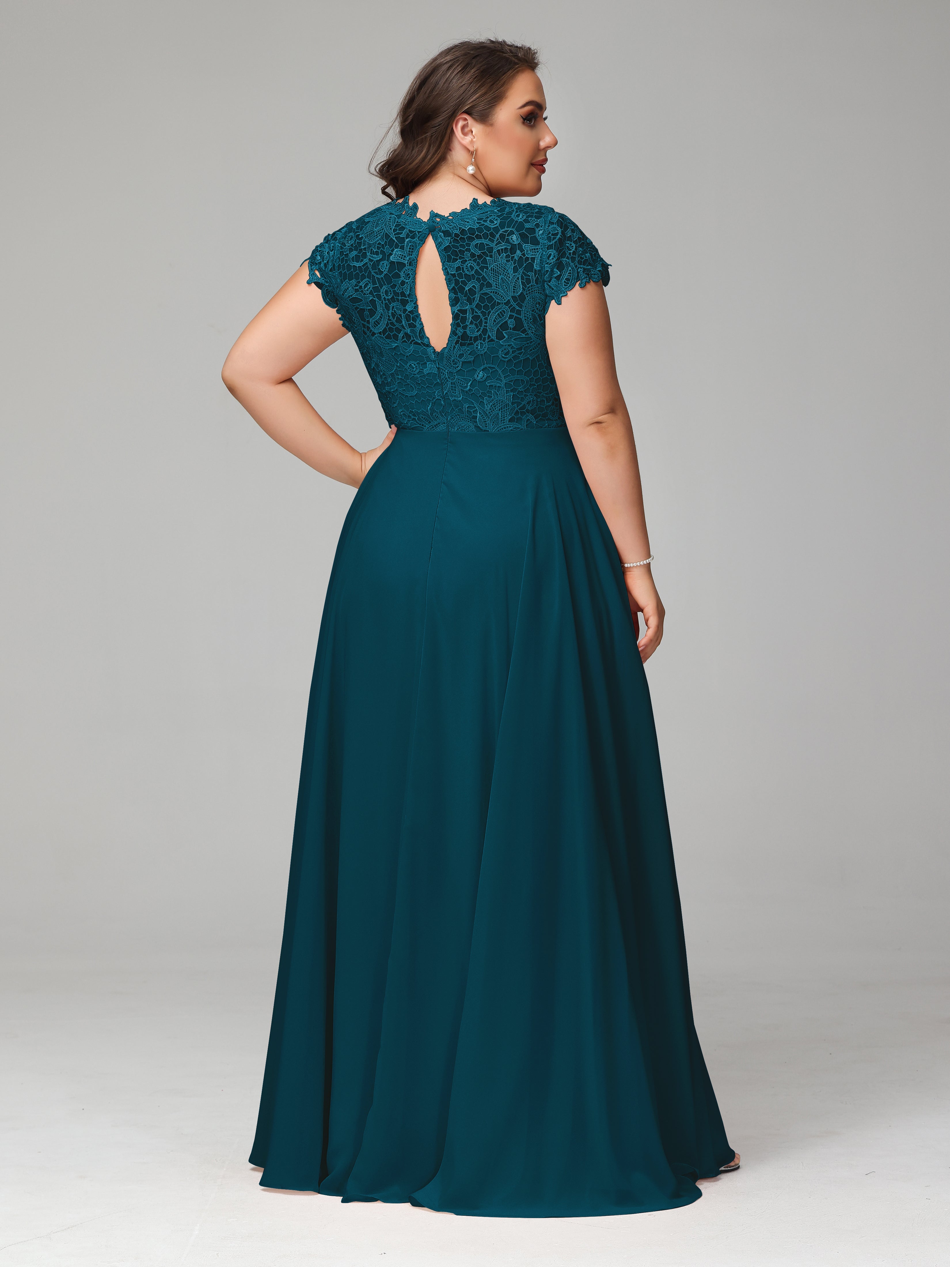 Crew Neck Delicate Chiffon Plus Size Mother of the Groom Dresses