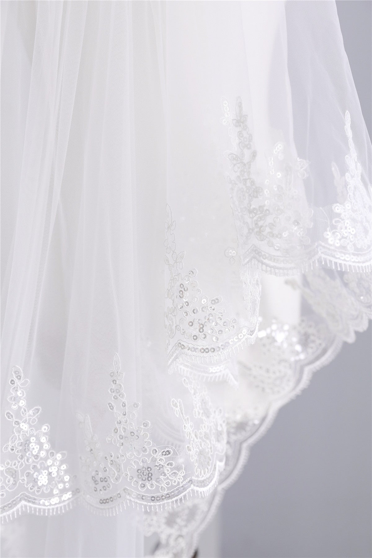 Wedding Veil Two-Tier Tulle Lace Edge Chapel Veils Appliques TS91038