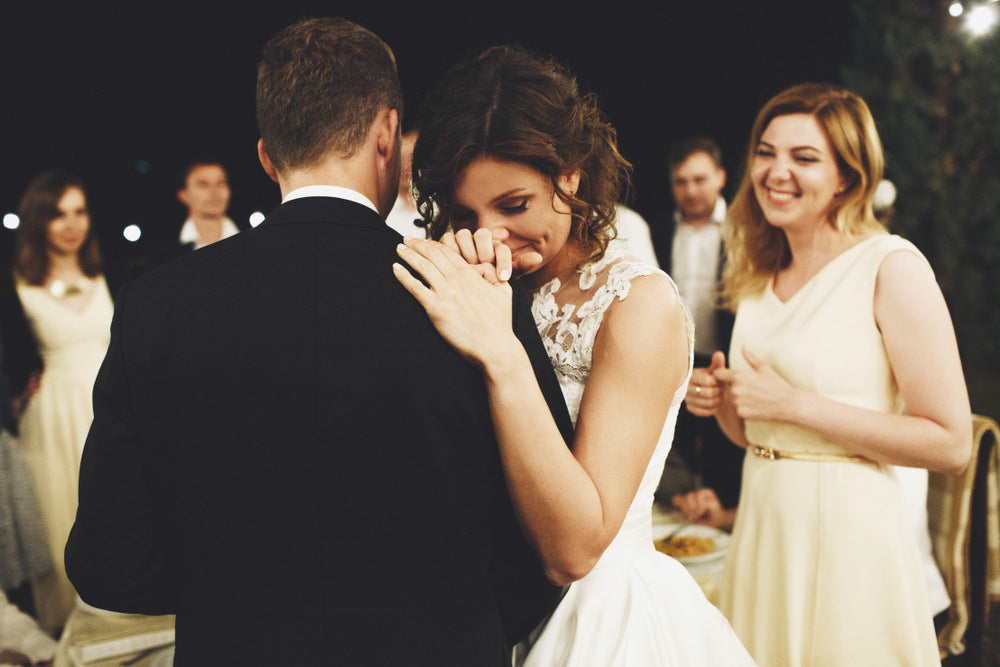 15 Dreamy But Budget Small Backyard Wedding Ideas for Your 2022 Wedding