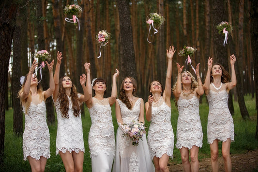 10 Breathtaking Options in Lace Bridesmaid Dresses