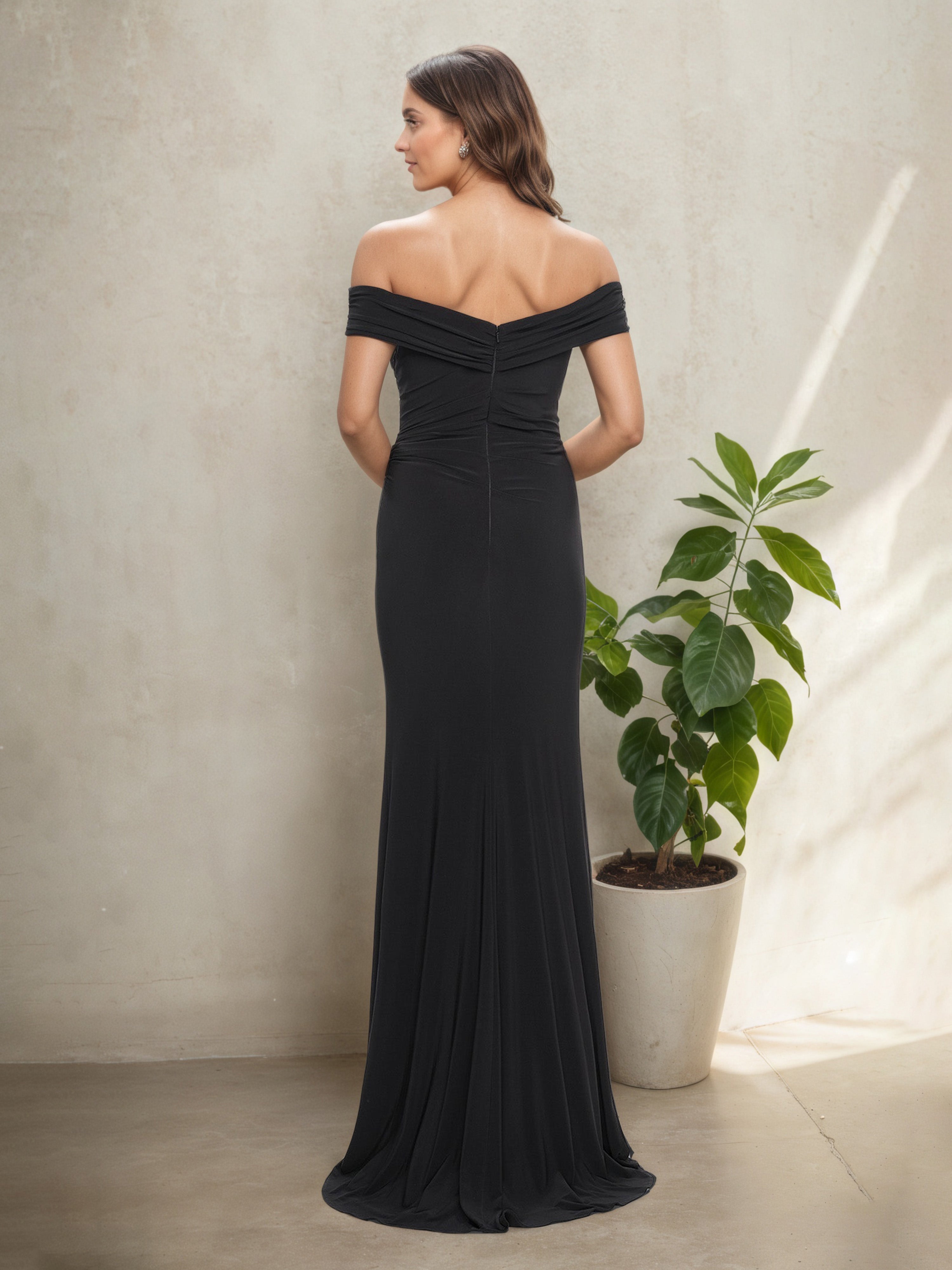Sheath/Column Off The Shoulder Pleats Black Mother Of The Bride Dress