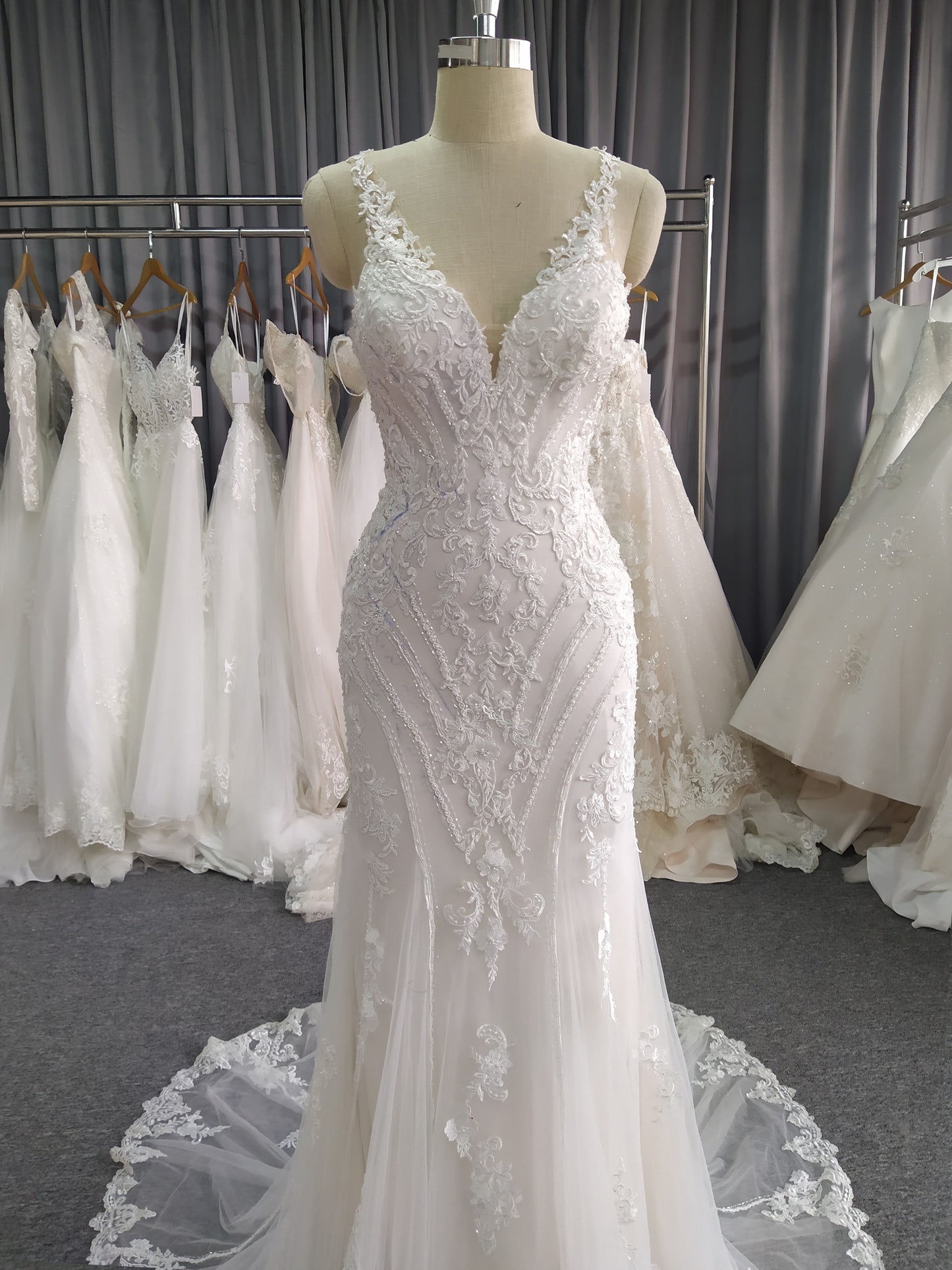 Lace Spaghetti Straps Open Back Mermaid  Wedding Dress With Train C0021