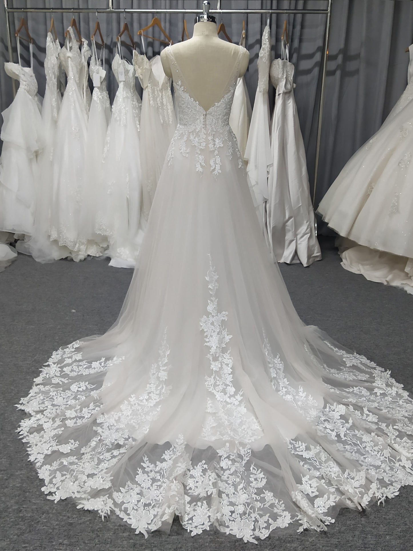 Lace Spaghetti Straps  V Neck A-line  Wedding Dress With Train C0022