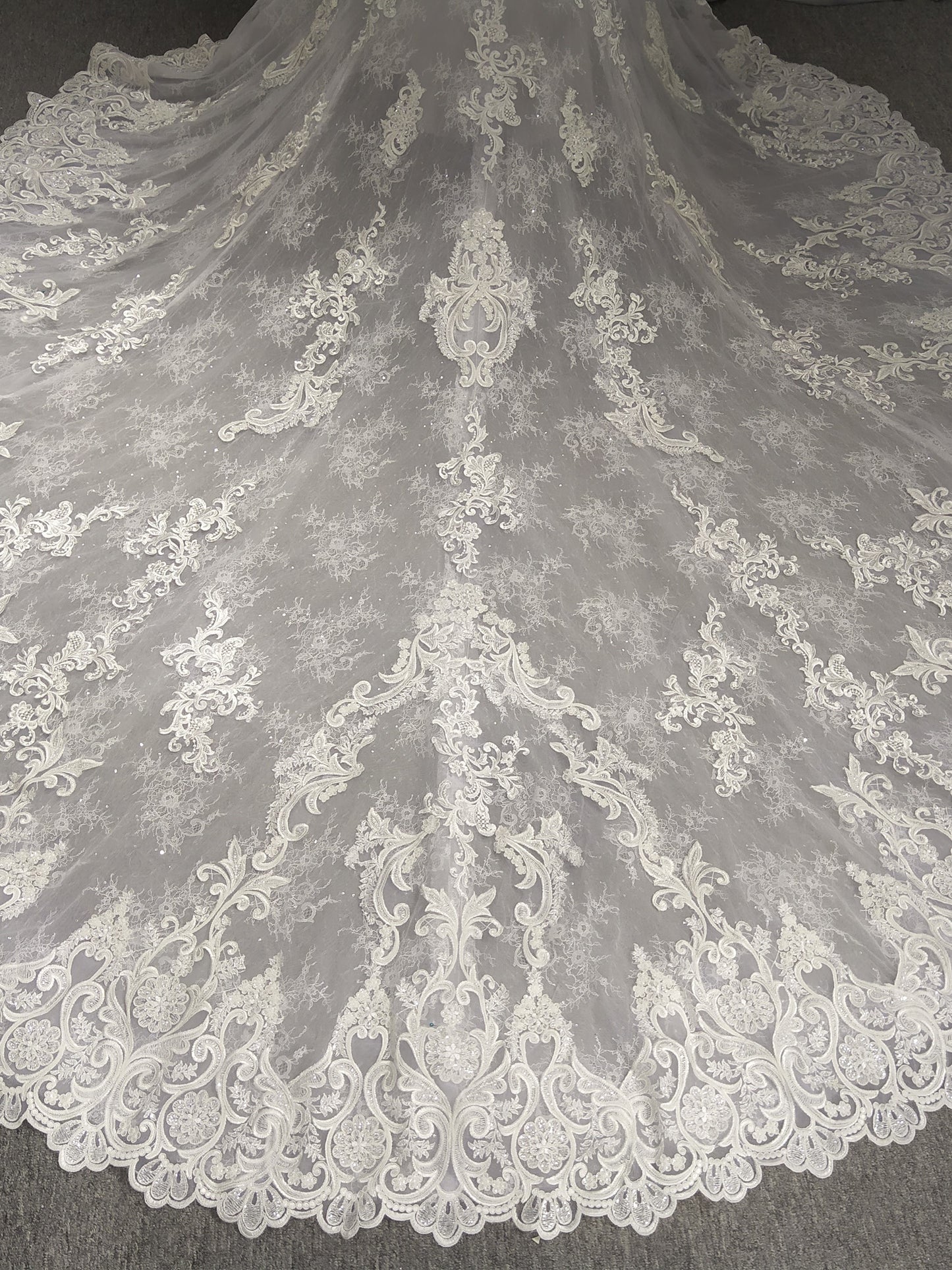Sweetheart Neck Off The Should  Mermaid Wedding Dress With  Long Train C0024
