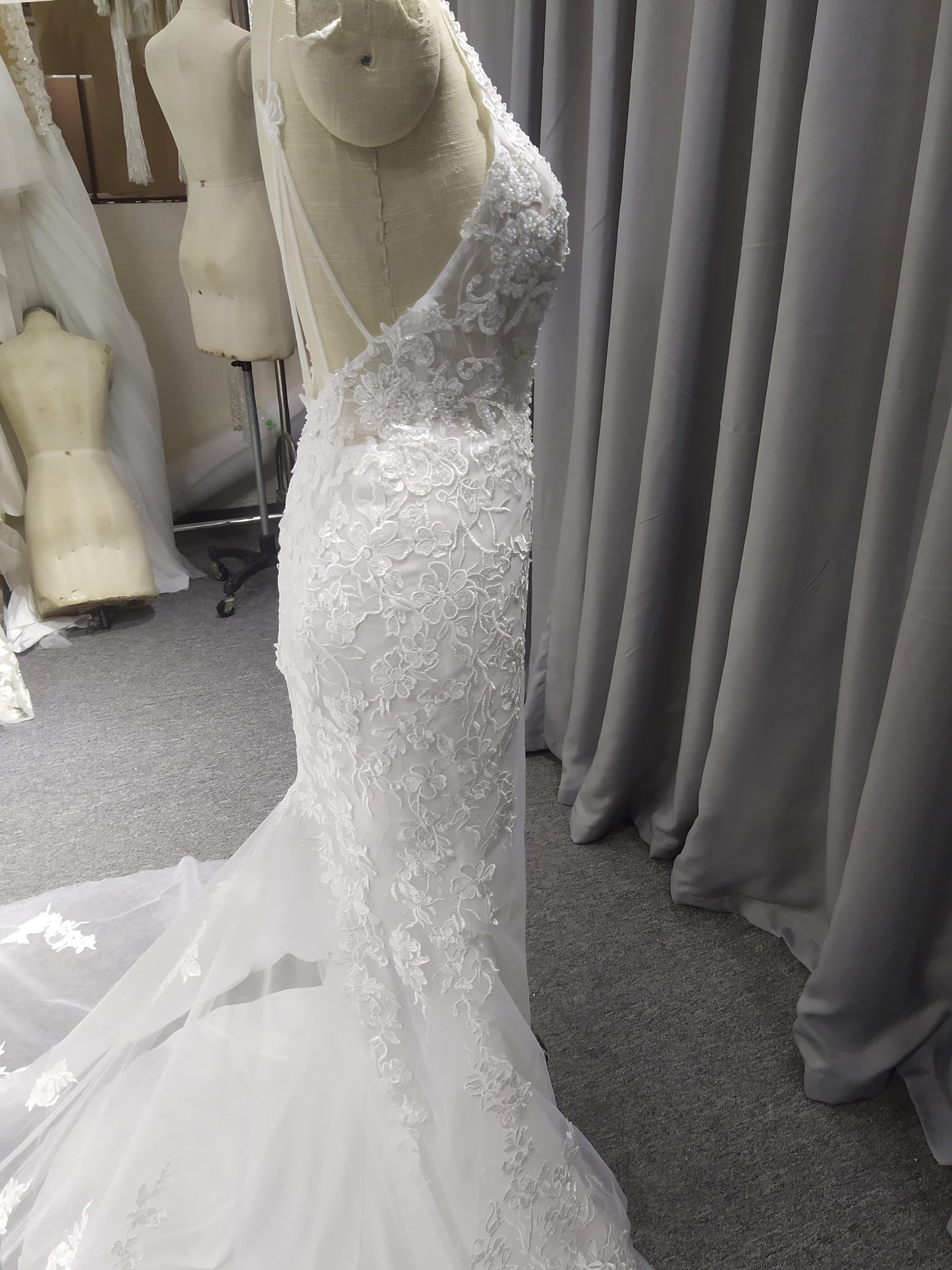 Spaghetti Straps Tulle With Lace Mermaid Wedding Dress With  Train C0025