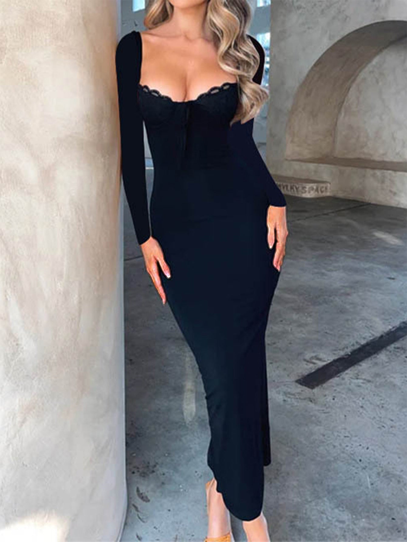 Trumpet/Mermaid Long Sleeves Lace Black Wedding Guest Dress