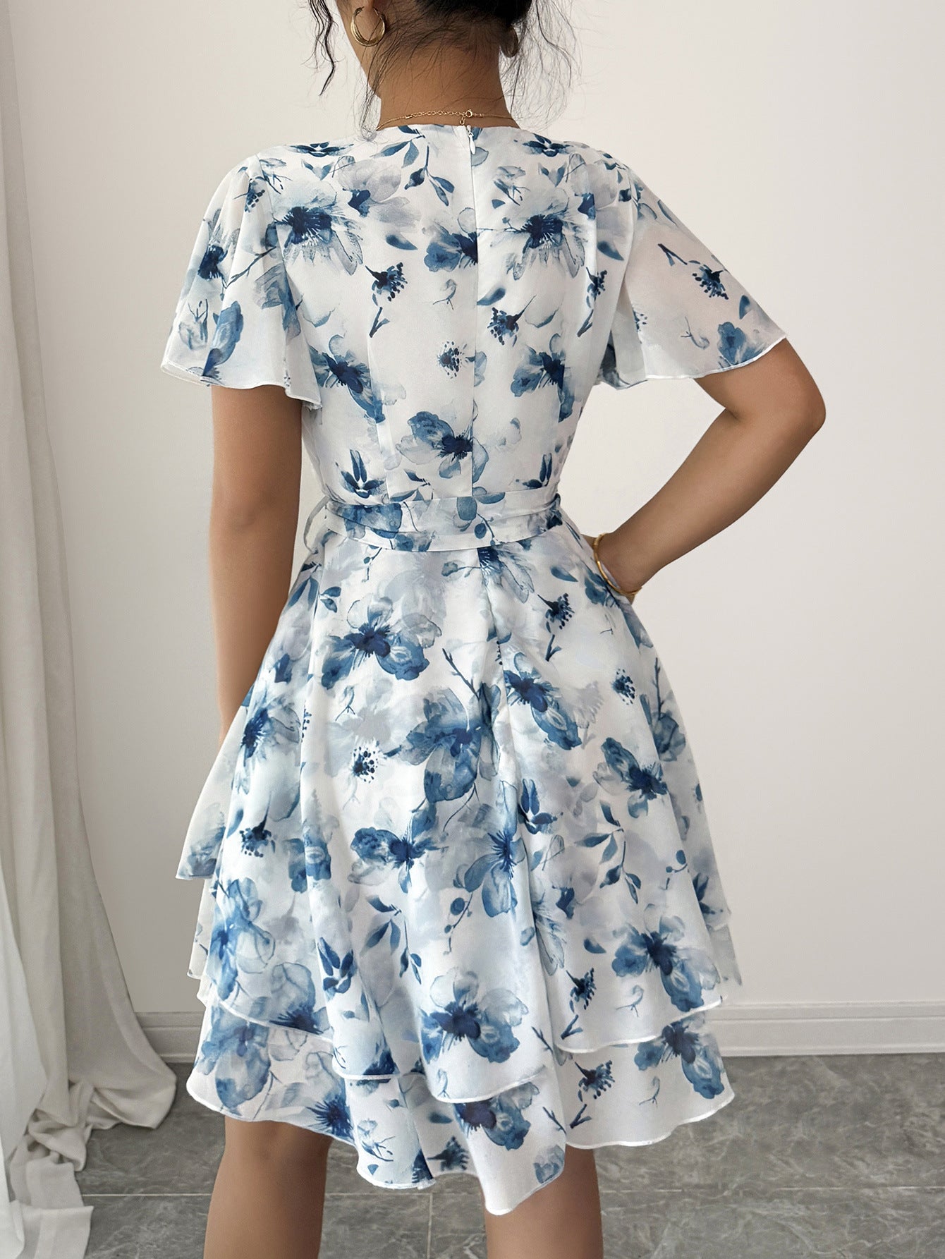Blue Floral V-Neck Short Sleeves Wedding Guest Dress with Belt
