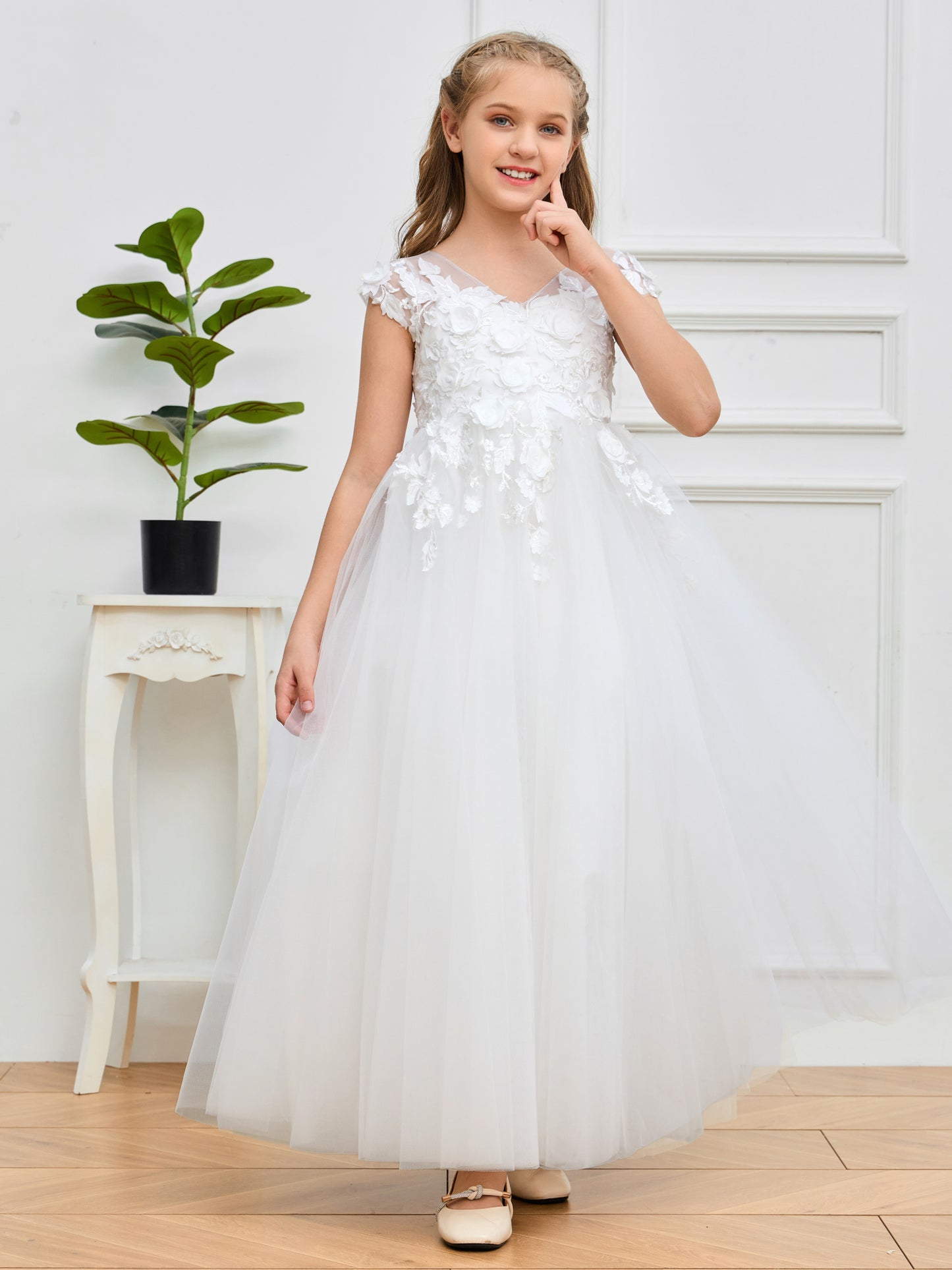 Cap Sleeves Lace Appliques Tulle Flower Girl Dress