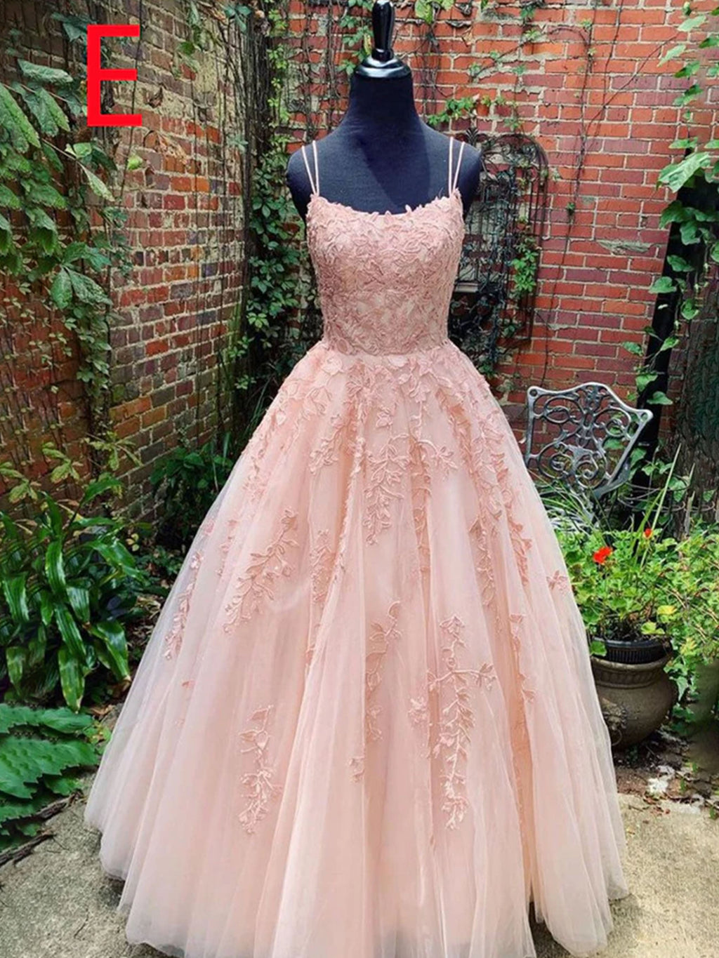 Pink Formal Dresses Elegant Spaghetti Straps A-line Lace Appliques Tul