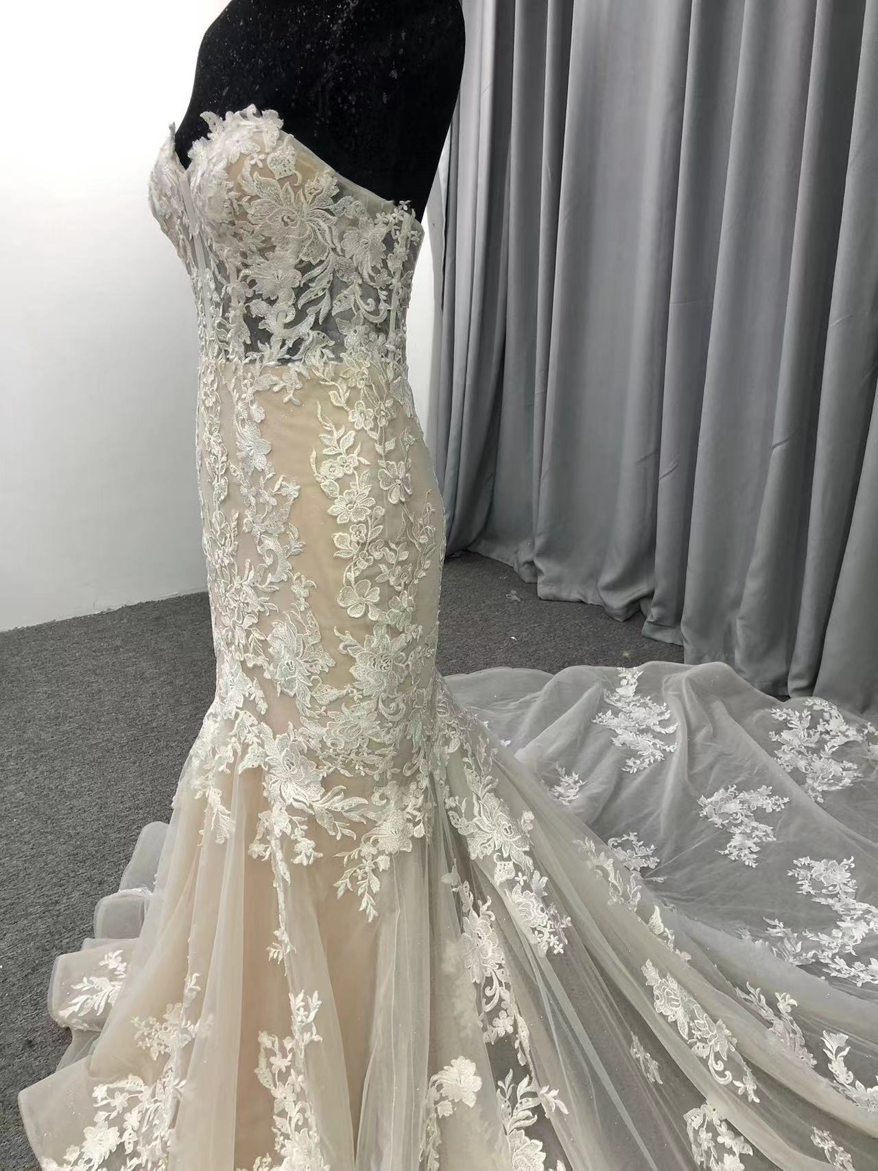 Sweetheart Illusion Top Mermaid Lace Bridal Gown