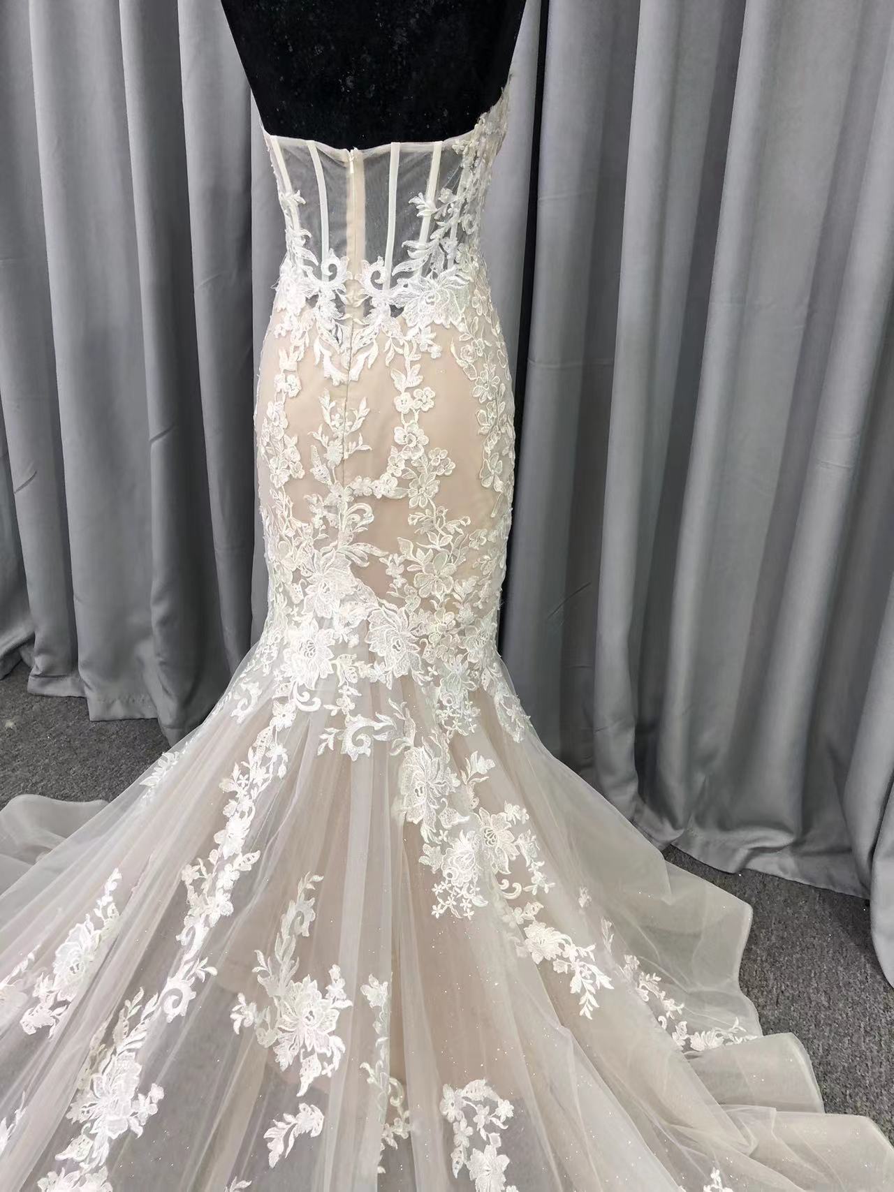 Sweetheart Illusion Top Mermaid Lace Bridal Gown