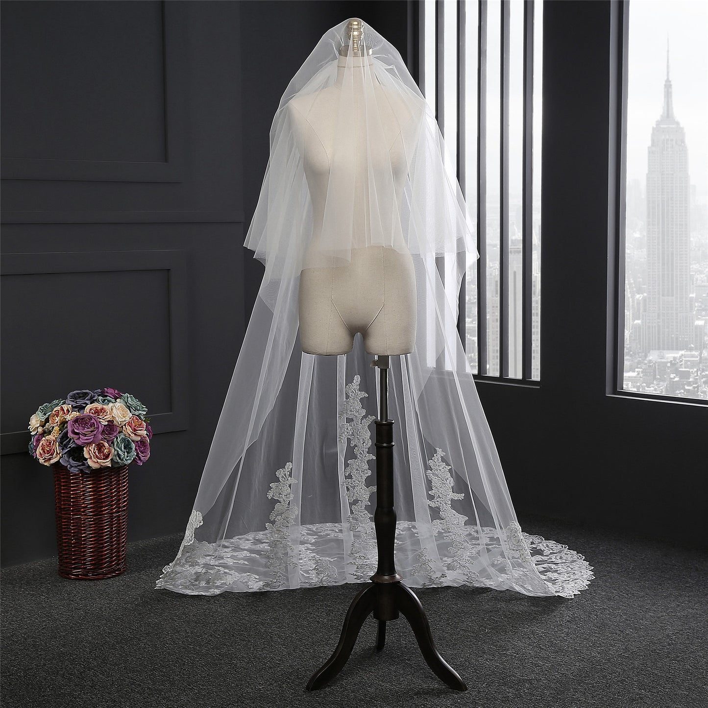 Wedding Veil Two-Tier Lace Edge Tulle Cathedral Veils Appliques TS9005