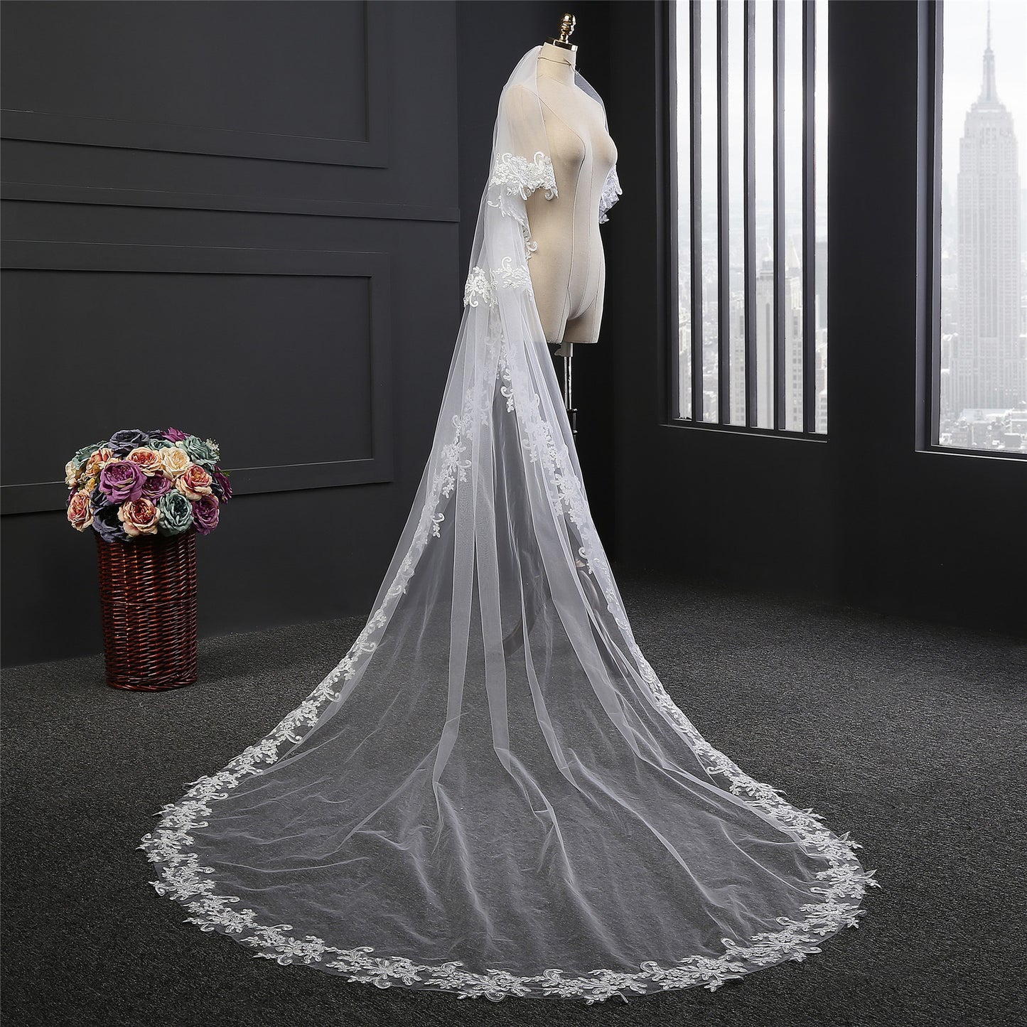 Wedding Veil Two-Tier Lace Edge Tulle Cathedral Veils Appliques TS9014